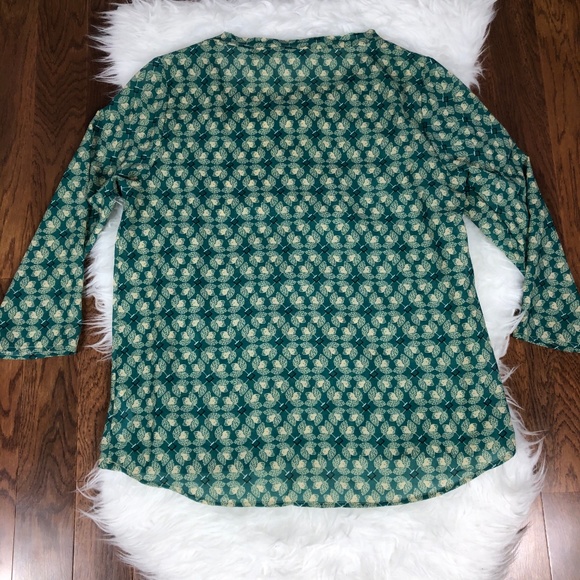 Cabi Jade Green Leaf Print Blouse Style 3069 Med - Picture 4 of 5